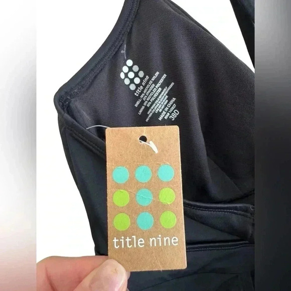 Title Nine Metis Underwire Tankini Top Solid Black Size 38D     (00881) - Picture 3 of 8